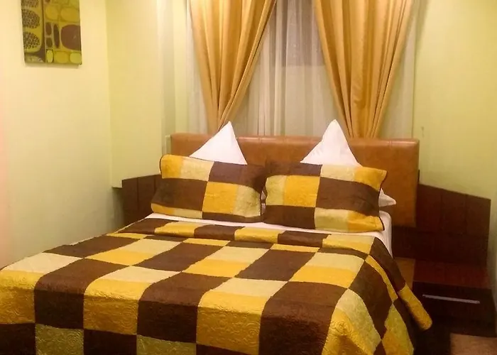 Отель Byblov Boutique 3*