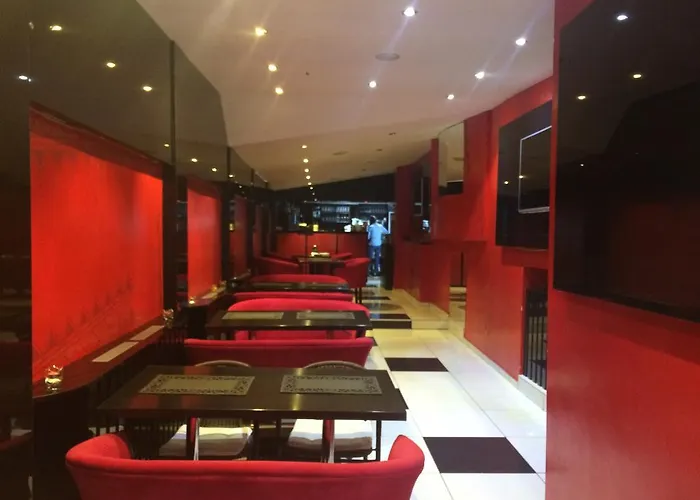 Отель Byblov Boutique 3*