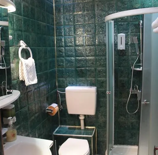 Отель Byblov Boutique 3*